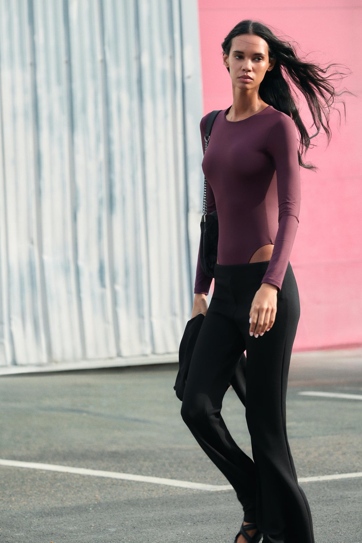 #3d2432, Violet